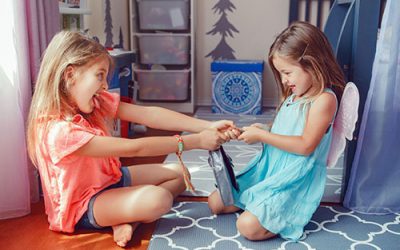 Cómo ayudar y enseñar a compartir a los niños